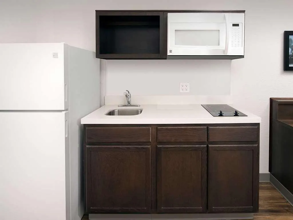 Extended Stay America Select Suites - Charlotte - Northlake